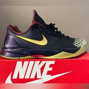Kobe 4 “venomonon” size 10.5 (first low top basketball sneaker produced) RARE!!